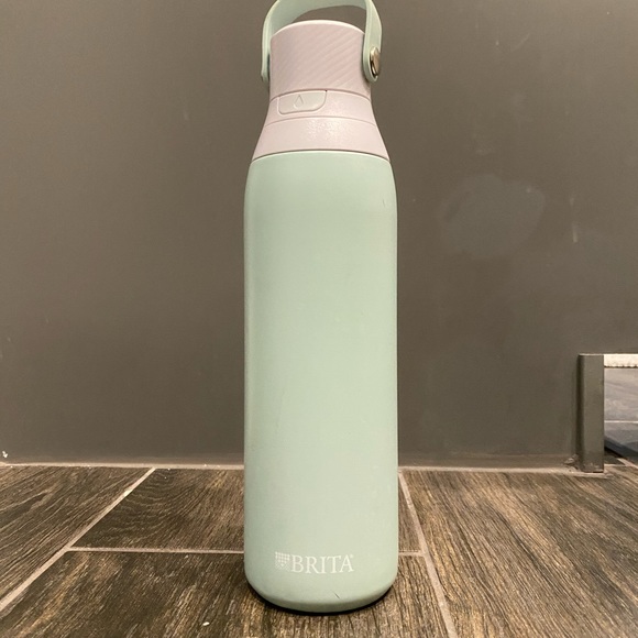 Brita Water Bottle - Picture 1 of 3